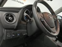 Toyota Auris 1.8 140H Hybrid Feel! Edition