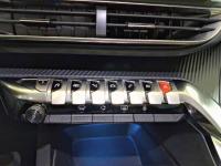 Peugeot 3008 Hybrid 225 e-EAT8 Allure