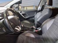 Peugeot 2008 Allure BlueHDi 73KW (100CV)