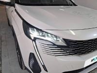 Peugeot 3008 Hybrid 300 e-EAT8 Roadtrip