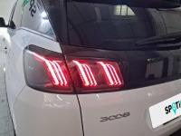 Peugeot 3008 Hybrid 300 e-EAT8 Roadtrip