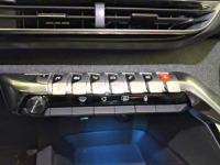 Peugeot 3008 Hybrid 300 e-EAT8 Roadtrip