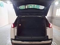 Peugeot 3008 Hybrid 300 e-EAT8 Roadtrip