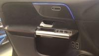 Mercedes Gla 250 e con tecnologia hibrida eq