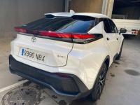 Toyota C-hr 1.8 Advance Hybrid 140