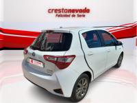 TOYOTA Yaris 1.5 100H Active Ecovan