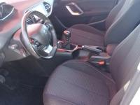 Peugeot 308 5p Active Pack BlueHDi 130 SS