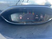 Peugeot 5008 1.5 BlueHDi 96kW SS Roadtrip EAT8