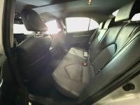 TOYOTA Camry 2.5 220H Advance