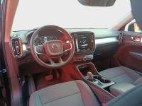 Volvo Xc40 2.0 B4 G AWD Momentum Pro Auto