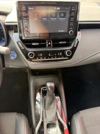 TOYOTA Corolla 2.0 180H STYLE ECVT