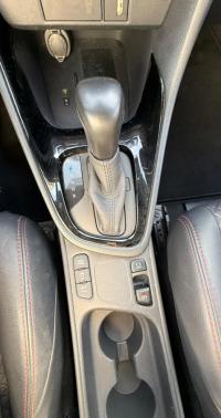 TOYOTA Yaris 1.5 120H Style P. Premier Edition