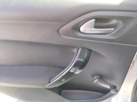 Peugeot 208 5P ACTIVE BlueHDi 55kW 75CV