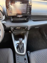 TOYOTA Yaris 1.5 120H Business Plus