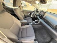 TOYOTA Yaris 1.5 120H Business Plus