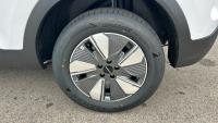 EBRO S400 1.5 DHE HEV Excellence CVT