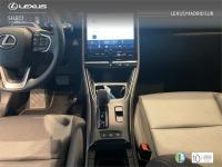 LEXUS Lbx ELEGANT+