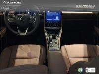 LEXUS Lbx Elegant+