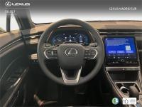 LEXUS Lbx Elegant+ Black
